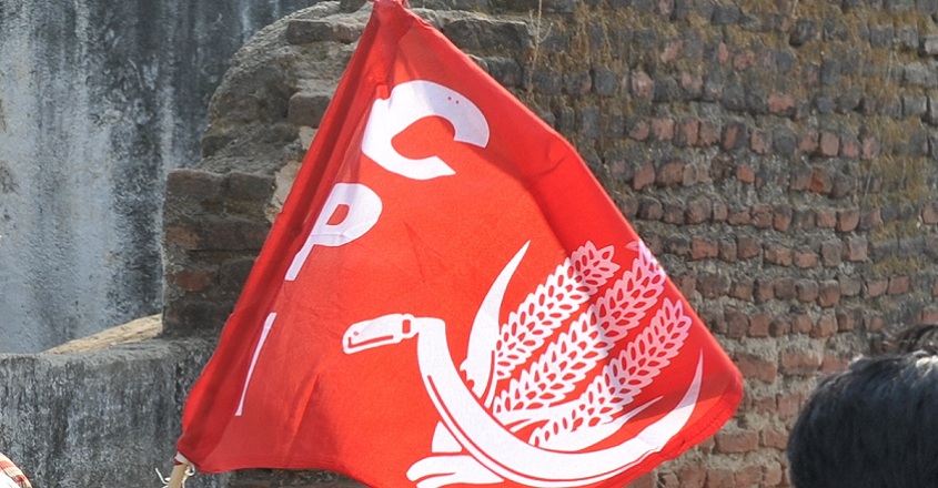 2014 April 19. CPI state secretary K Narayana, candidate  from Khammam parliament constituency, Telangana, campaigning at a remote village near Khammam. Photo: MANOJ CHEMANCHERI.