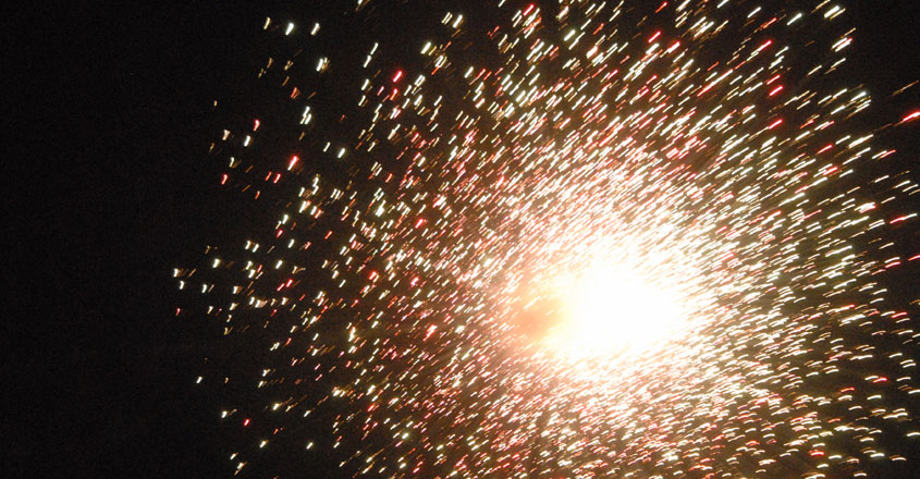 Thrissur-Pooram-Fireworks__ Thrissur-Pooram-Fireworks__