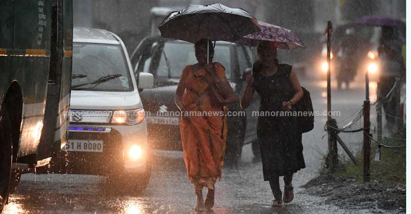 kerala-rain-15-04 kerala-rain-15-04