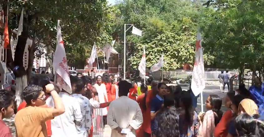 campus-politics-3 campus-politics-3