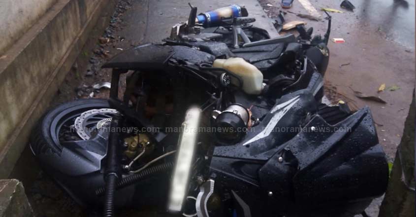 kannur-accident-2 kannur-accident-2
