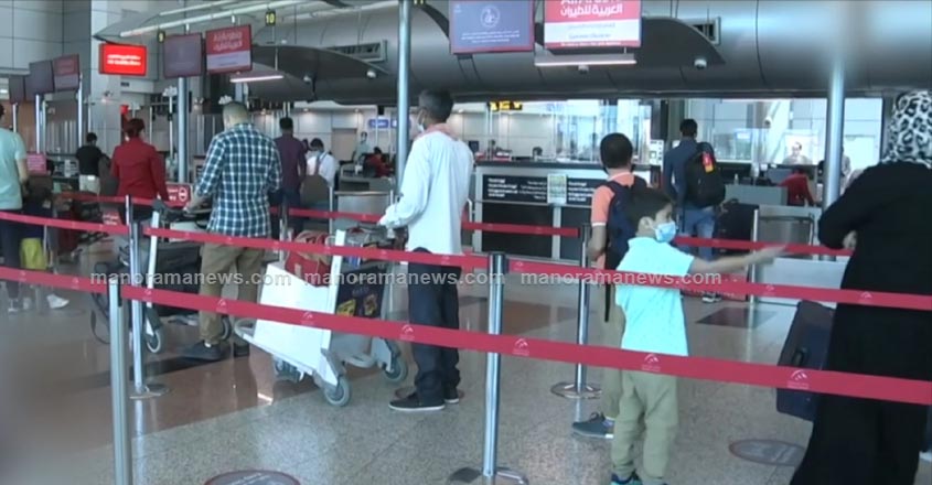 airport-passengers-2