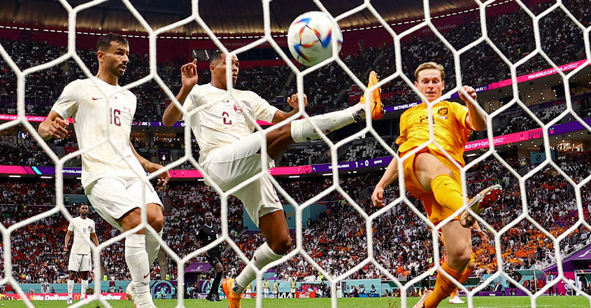 Soccer Football - FIFA World Cup Qatar 2022 - Group A - Netherlands v Qatar - Al Bayt Stadium, Al Khor, Qatar - November 29, 2022
Netherlands' Frenkie de Jong scores their second goal REUTERS/Piroschka Van De Wouw     TPX IMAGES OF THE DAY     