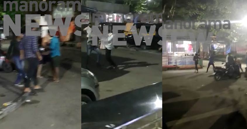 Massive clash in hospital premises;  Police not ‘recognizing’ the accused: failure  Hospital  Clash