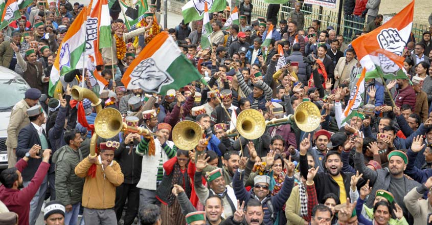 Kullu: Congress candidate Sunder Singh Thakur celebrates his win with supporters on the counting day of the Himachal Pradesh Assembly elections, in Kullu, Thursday, Dec. 8, 2022. (PTI Photo)(PTI12_08_2022_000256A)