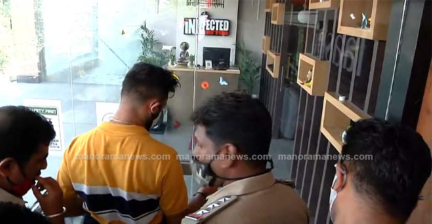 inkfected-tatoo-raid-2