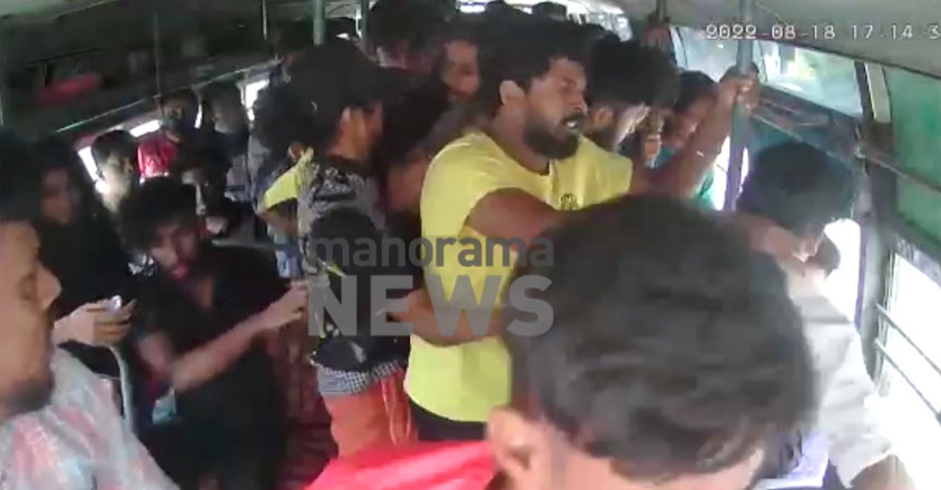 walayar-student-attack-1 walayar-student-attack-1