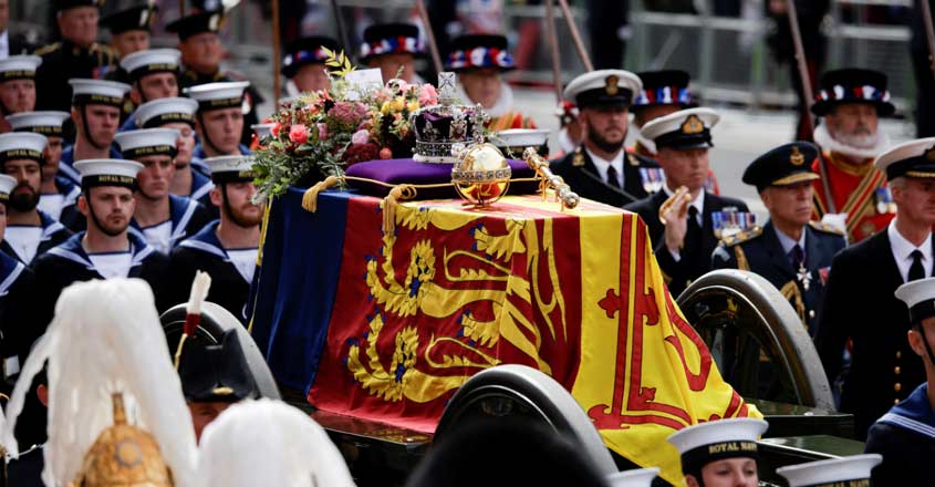 queen-elizabeth-ii-44