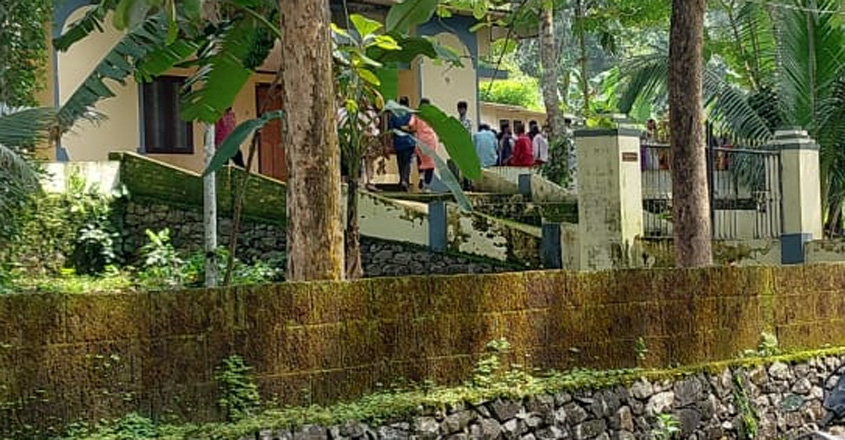 fathersonsuicidektm-12 fathersonsuicidektm-12
