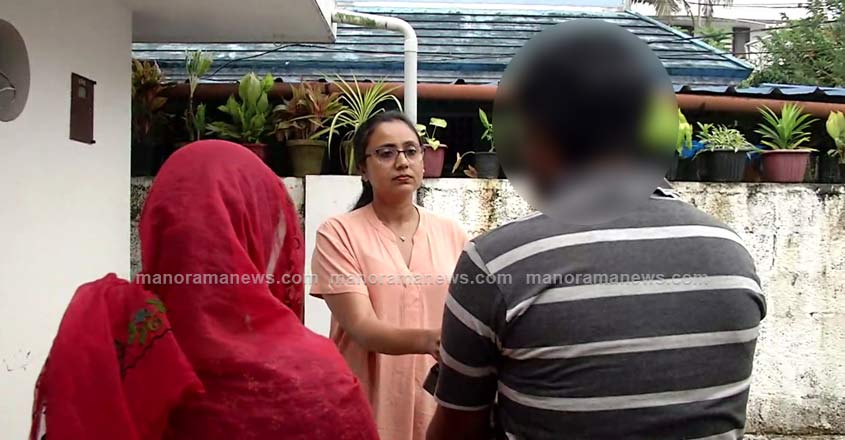 aluva-child-parents-3