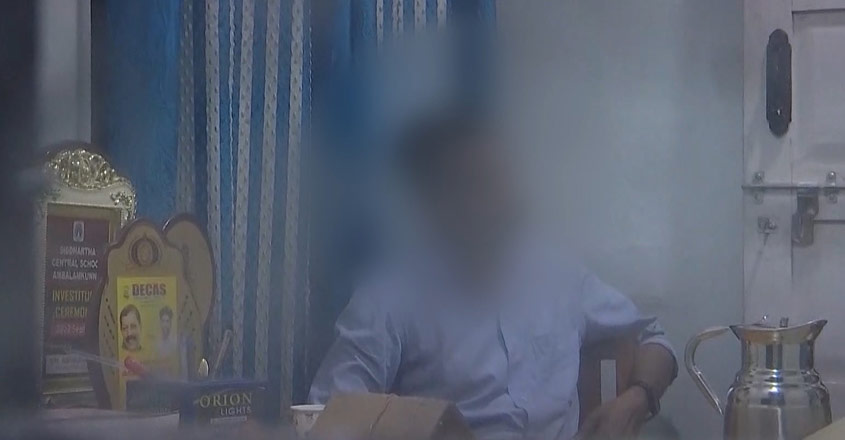 oyoor-father-mozhi-1-12