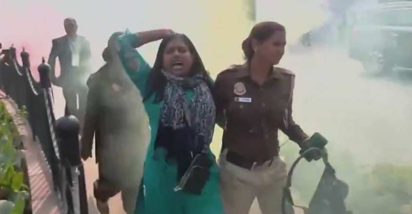 neelam-delhipolice-18