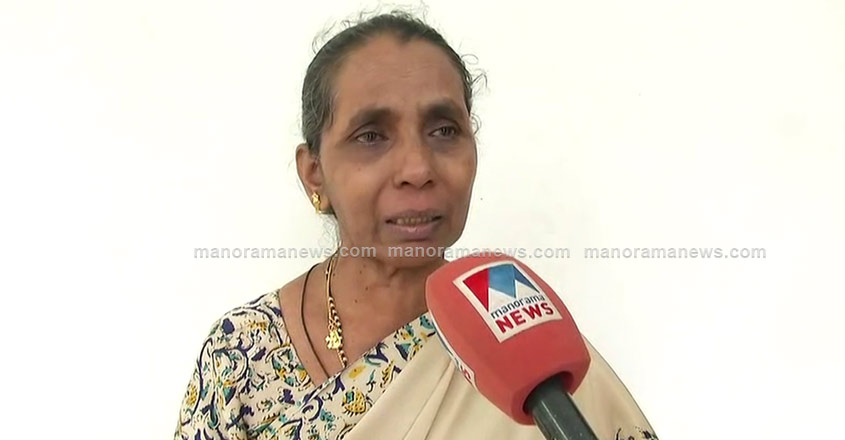 nimisha-priya-mother-3