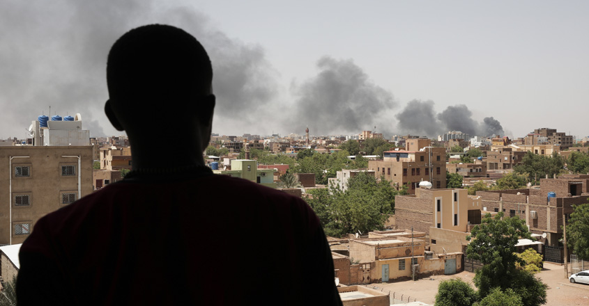 Smoke-is-seen-in-Khartoum