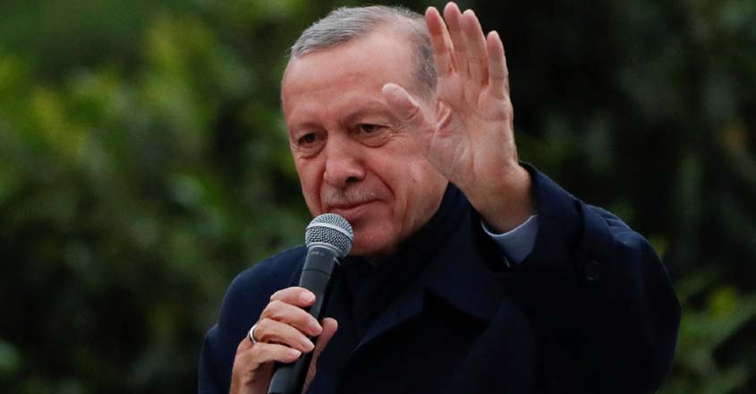 Turkish President Tayyip Erdogan addresses his supporters following early exit poll results for the second round of the presidential election in Istanbul, Turkey May 28, 2023. REUTERS/Murad Sezer