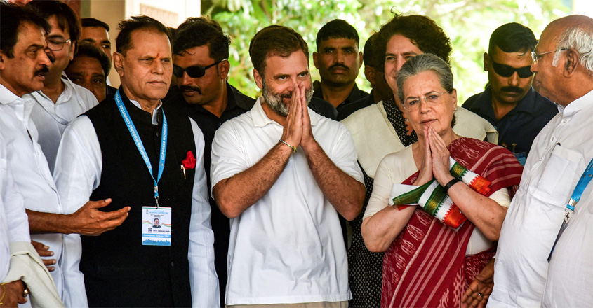 Kharge-with-party-leaders-S Kharge-with-party-leaders-S
