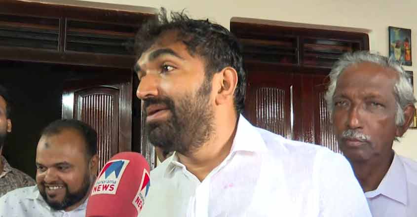 chandyoommennewputhuppally-