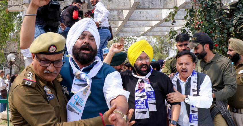 AAPsupportersprotestagainstthearrestofArvindKejriwal