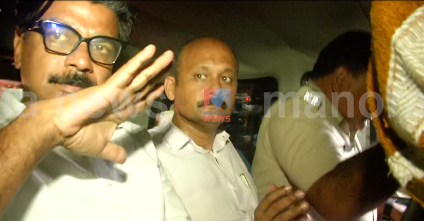 mathew-shiyas-arrested mathew-shiyas-arrested