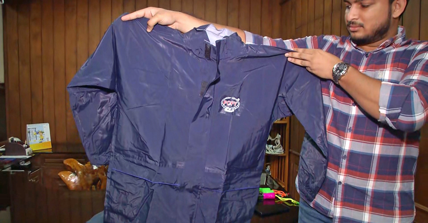 rain-coat-with-ip-55-rating