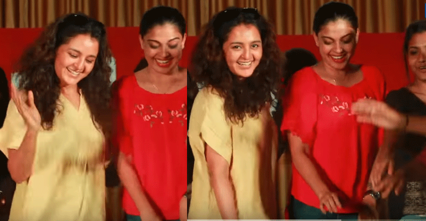 manju-warrier-anusree-dance-gif