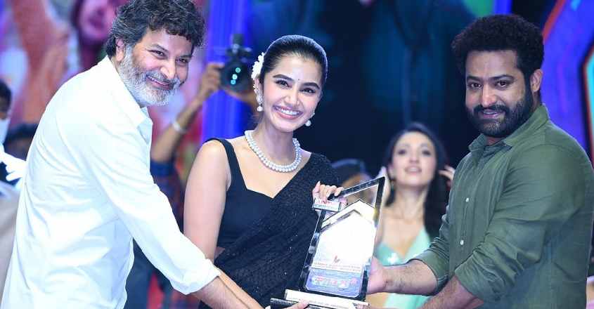 anupama-parameswaran-thillu-squre Image Credit: instagram.com/anupamaparameswaran96