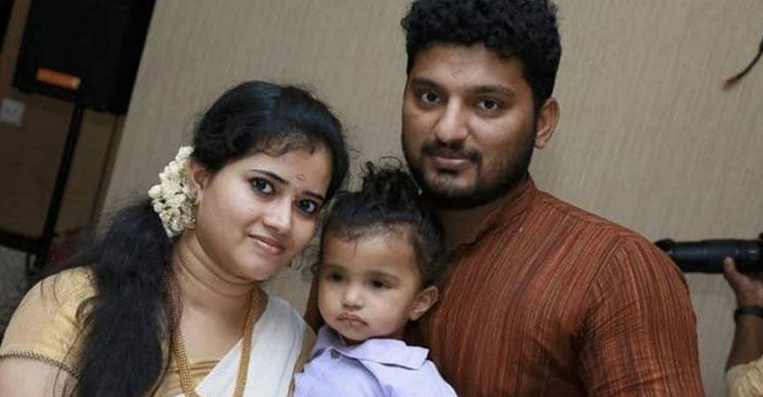 divya-praveen divya-praveen