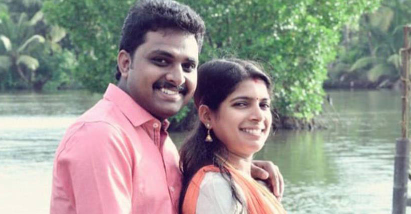 neeraj-wife1 neeraj-wife1