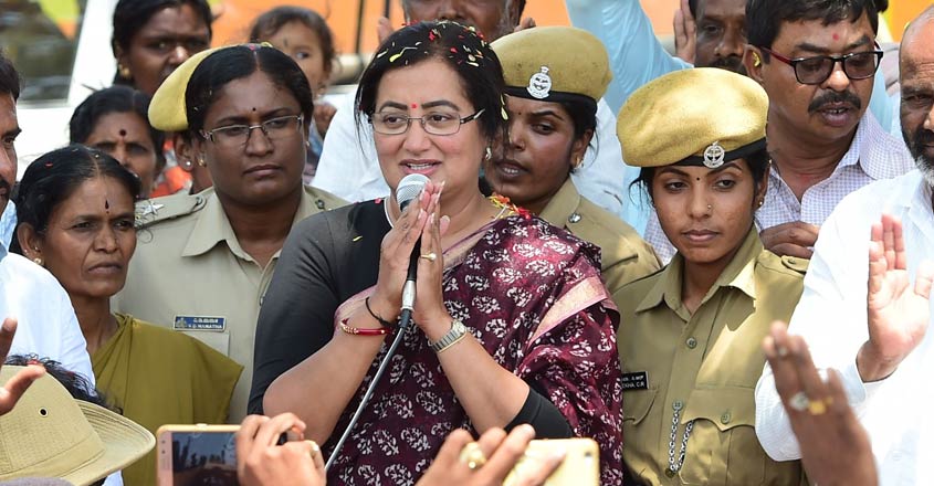 Sumalatha-in-election-campaign Sumalatha-in-election-campaign
