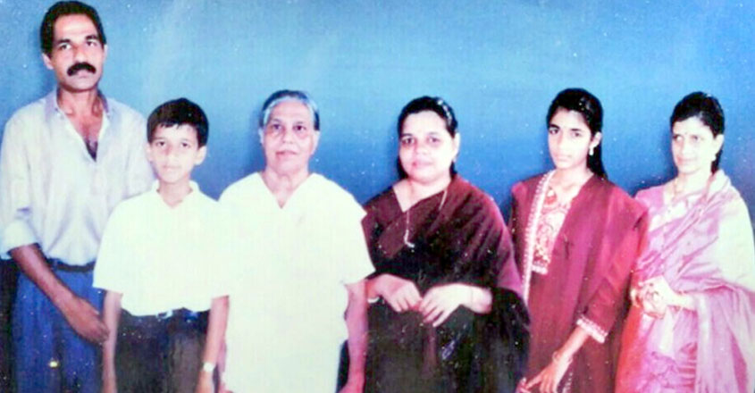 aluva-agustin-family