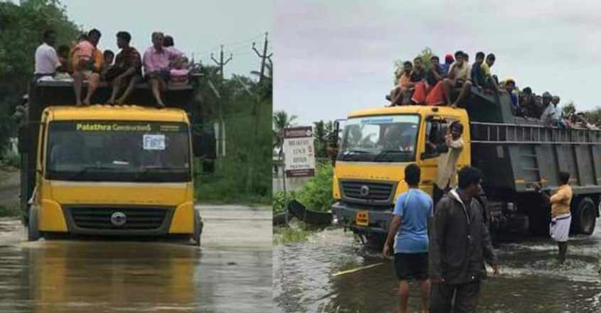 tipper-loory-on-flood-1 tipper-loory-on-flood-1