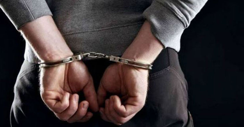 mumbai-arrest-14 mumbai-arrest-14