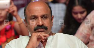 നടൻ സിദ്ദിഖിന്റെ വീട്ടിൽ മതിൽച്ചാടി എത്തി ‘വിരുന്നുകാരൻ’; വട്ടം കറങ്ങി വനപാലകർ നടൻ സിദ്ദിഖിന്റെ വീട്ടിൽ മതിൽച്ചാടി എത്തി ‘വിരുന്നുകാരൻ’; വട്ടം കറങ്ങി വനപാലകർ