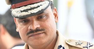 കാസര്കോട്ടെ കോവിഡ് പ്രതിരോധ ഹീറോ; വിജയ് സാഖറെ എന്ന കര്ക്കശക്കാരന് കാസര്കോട്ടെ കോവിഡ് പ്രതിരോധ ഹീറോ; വിജയ് സാഖറെ എന്ന കര്ക്കശക്കാരന്