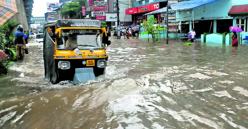flood-at-edappally flood-at-edappally