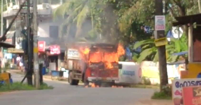 lorry lorry