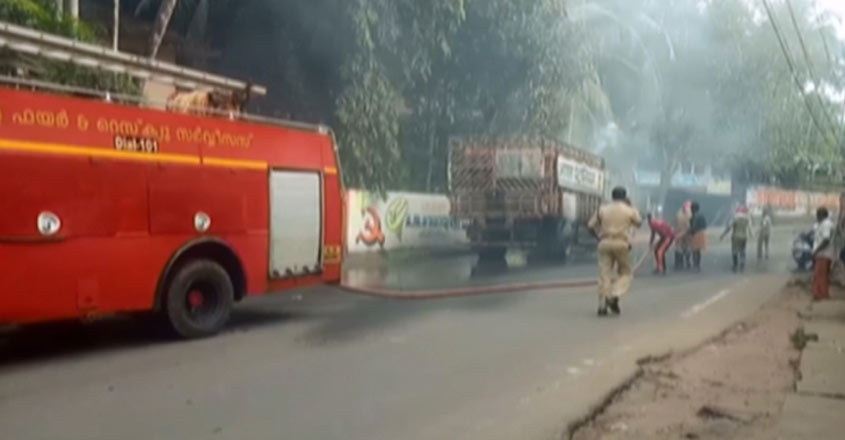 lorry-fire-03 lorry-fire-03