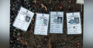 കളമശേരിയില് ഉപേക്ഷിക്കപ്പെട്ട തിരിച്ചറിയല് കാര്ഡുകൾ; ആധികാരികത ഉറപ്പിക്കാൻ പൊലിസ് കളമശേരിയില് ഉപേക്ഷിക്കപ്പെട്ട തിരിച്ചറിയല് കാര്ഡുകൾ; ആധികാരികത ഉറപ്പിക്കാൻ പൊലിസ്