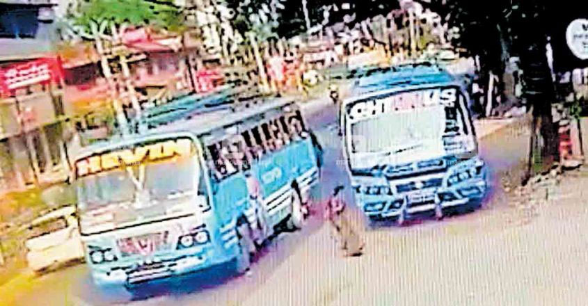 Private Bus Death Patch;  The passenger escaped unharmed Kerala News |  News from Kerala