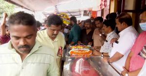 ഷാജഹാന്റെ കൊലയ്ക്ക് പിന്നിൽ എട്ടംഗ സംഘം; ഉടൻ അറസ്റ്റെന്ന് പൊലീസ് മേധാവി ഷാജഹാന്റെ കൊലയ്ക്ക് പിന്നിൽ എട്ടംഗ സംഘം; ഉടൻ അറസ്റ്റെന്ന് പൊലീസ് മേധാവി