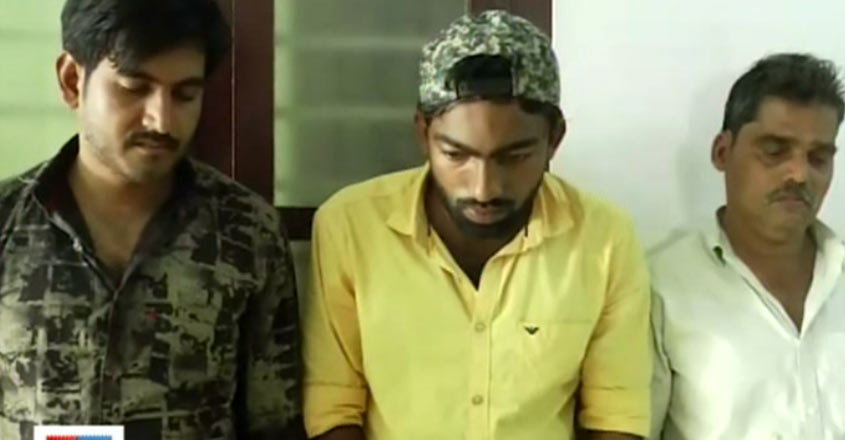 vadakara-ganaja-arrest vadakara-ganaja-arrest