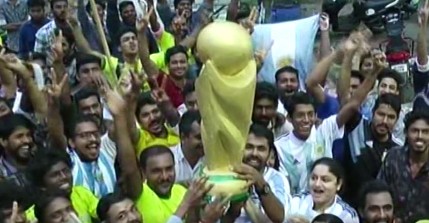 kochi-football-rally kochi-football-rally