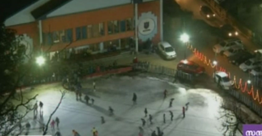 ice-hockey-1 ice-hockey-1