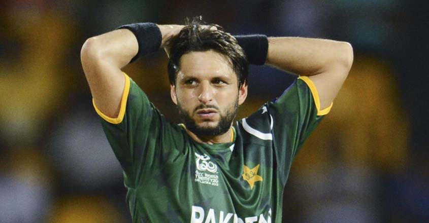 afridi-century afridi-century