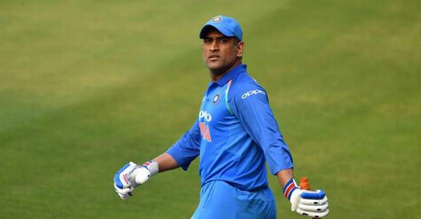 ms-dhoni-vvs ms-dhoni-vvs