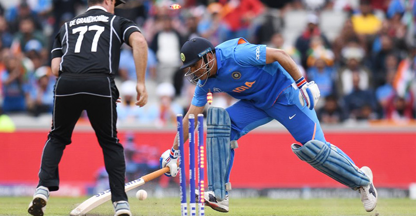 dhoni-out-11 dhoni-out-11