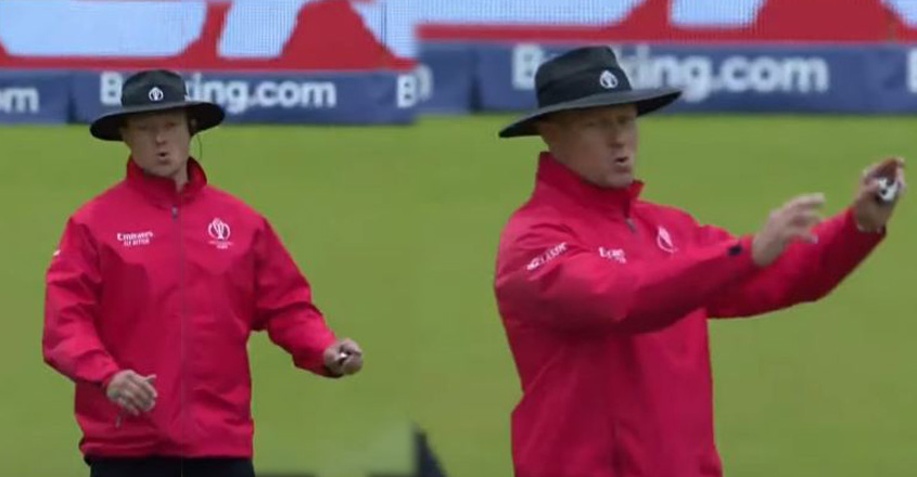 dhoni-umpire-11 dhoni-umpire-11