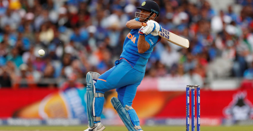 dhoni-madhavan-12 dhoni-madhavan-12