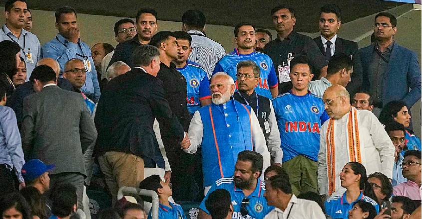 narendra-modi-at-final-match