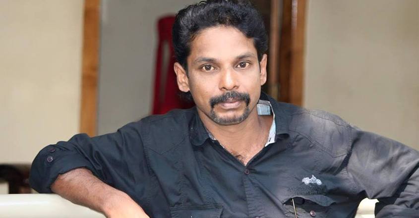 പര്‍ദ്ദ പിന്‍വലിച്ചു, സീതയെന്തേ പിന്‍വലിച്ചില്ല...? പവിത്രന്‍ തീക്കുനി ...